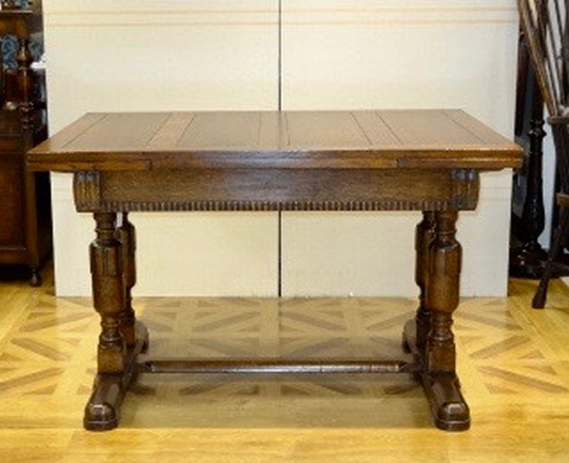 イギリスアンティークのドローリーフテーブル